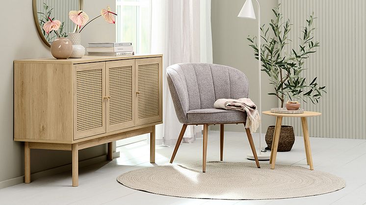 JYSK har flere forskellige møbler med rattan-flet, så enhver kan få lige præcis det, der passer ind i deres hjem.