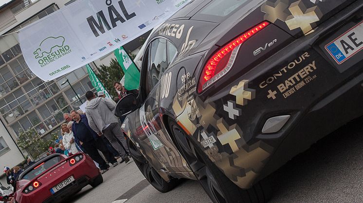Laddad målgång i Hyllie för Oresund Electric Car Rally 2014