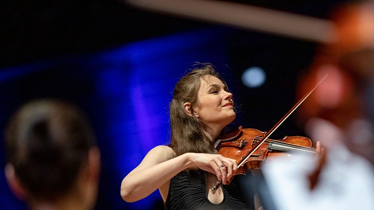 Violinisten Janine Jansen vid sitt senaste besök i Konserthuset. Foto: Yanan Li