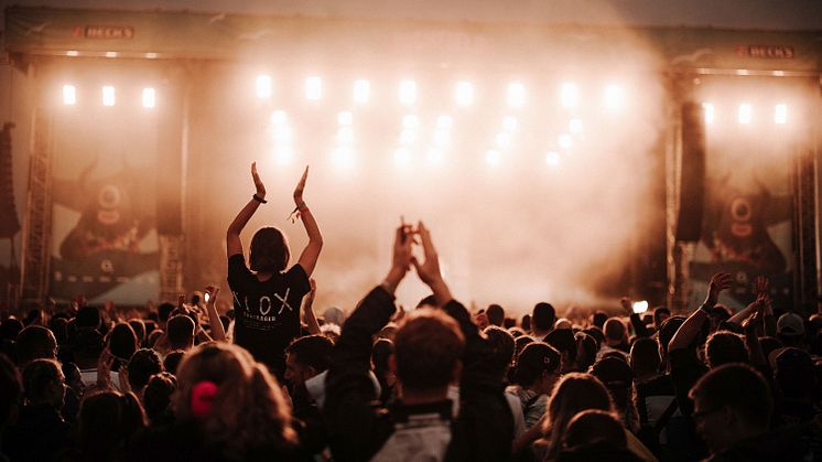 Stimmung beim Auftritt von Kummer auf dem Highfield Festival 2022 - Foto: Christoph Eisenmenger