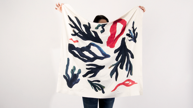 "Korallerna dör och allt jag gjorde var den här scarfen" av Lisa Borg