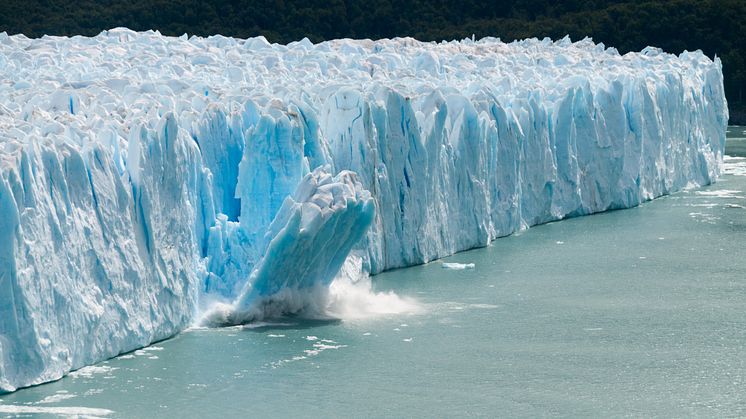 Will our climate change legacy be increasing heat waves, longer warm seasons and shorter cold seasons impacting both agriculture and health? (Photo: iStock)