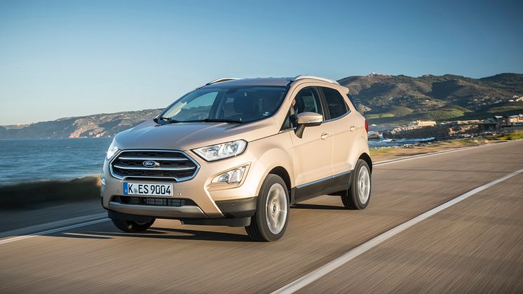 Beim kleinsten europäischen SUV-Modell von Ford besteht die Abdeckung des Laderaumbodens aus recyceltem, wabenartig verarbeitetem Papier