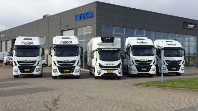 ​Vognmandsforretningen Poulsen Transport ApS i Silkeborg, har netop indgået aftale med I.M. Jensen & Bache om 18 Iveco Stralis AS440S48 T/P modeller.