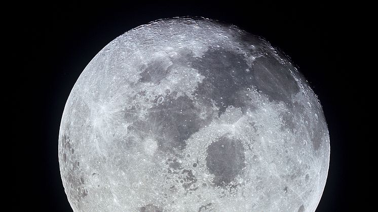 Den 20 juli 1969 togs det första steget på månen av en människa. 50 år senare finns nu Sverige representerat på månen med det unika mätinstrumentet ASAN. Instrumentet är utvecklat och byggt av Institutet för rymdfysik, IRF, i Kiruna. Credit: NASA
