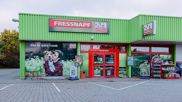 Frontansicht des "alten" Fressnapf-Marktes in Erkelenz 2019