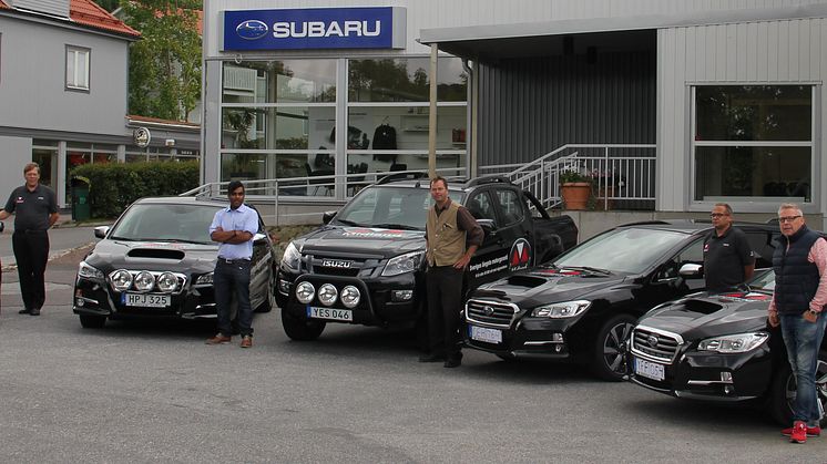 Subaru Levorg och Isuzu D-Max med Midlandsäljarna hos Mölnlycke Bil AB.