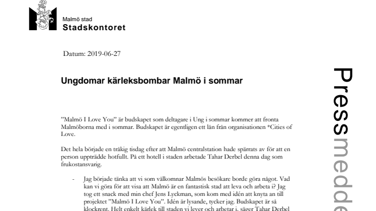 Ungdomar kärleksbombar Malmö i sommar