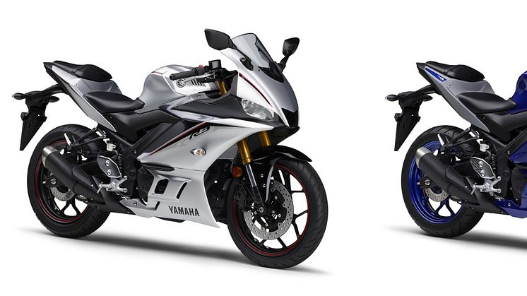 写真左より、「YZF-R3 ABS」マットシルバー、「YZF-R25 ABS」ブルー、「YZF-R25」マットブラック