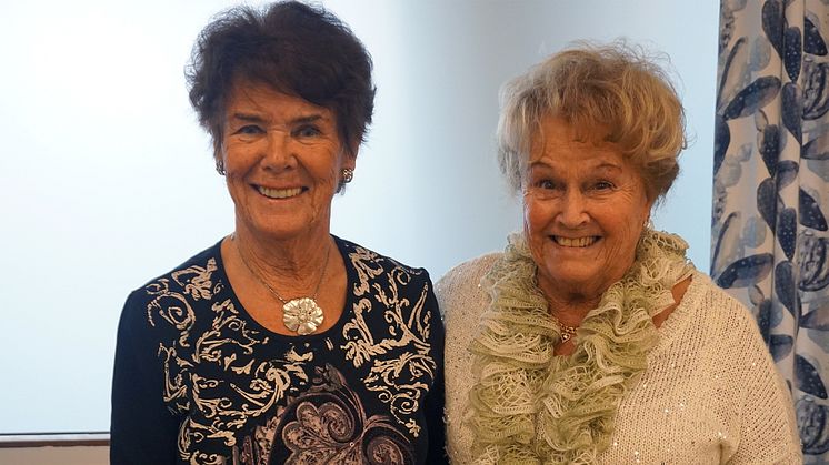 Birgitta Andersson och Ulla Johansson flyttade in på Beväringsgatan 1959.  – Det är en ny social gemenskap i området. Det är bra att ha en plats att komma samman, säger Ulla Johansson om nya trygghetsboendet på adressen.