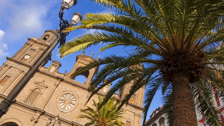 Santa Ana-katedralen är ett av många vackra byggnadsverk på Kanarieöarna. Foto: Canary Islands Tourism.