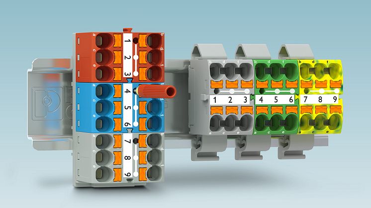 Connection-ready distribution blocks for flexible mounting