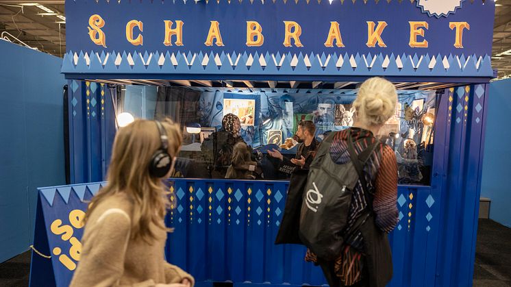 SCHABRAKET: Clara Henry möter Lil Ghettostar och Marianne Lindberg de Geer möter Sara Nazari 