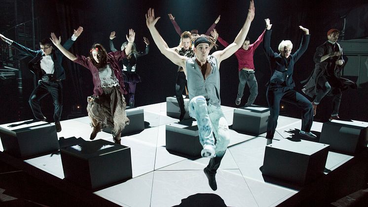 Premiär för Fredrik Benke Rydmans nya dansföreställning "Stop. Play. Rewind." 