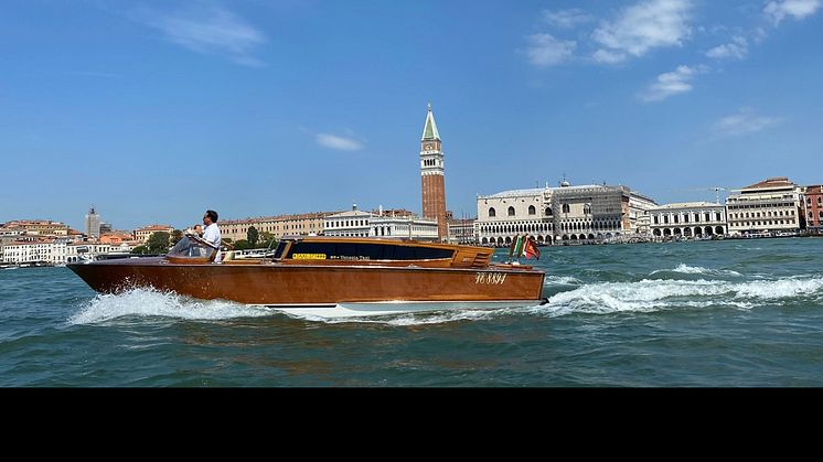 Aquamarine - The First Venice Taxi Boat Powered by Yanmar