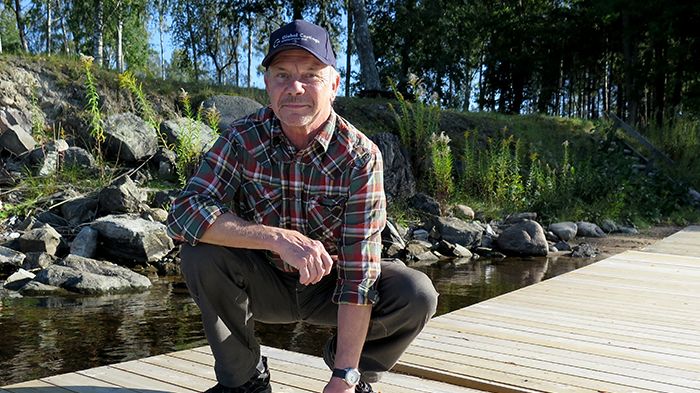 Leif Broberg är styrelsemedlem i Hafsta byalag.  – Den nya bryggan är en riktig trivselfaktor förr alla oss i Hafsta, säger han.