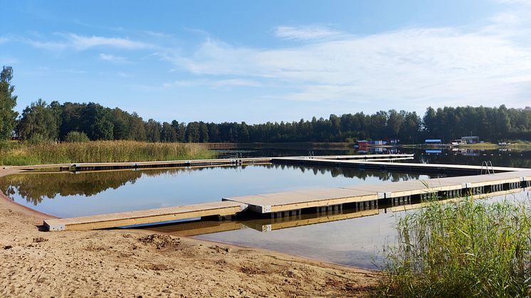 Ett cykelställ hittades på botten på Örsholmsbadet under fredagen.