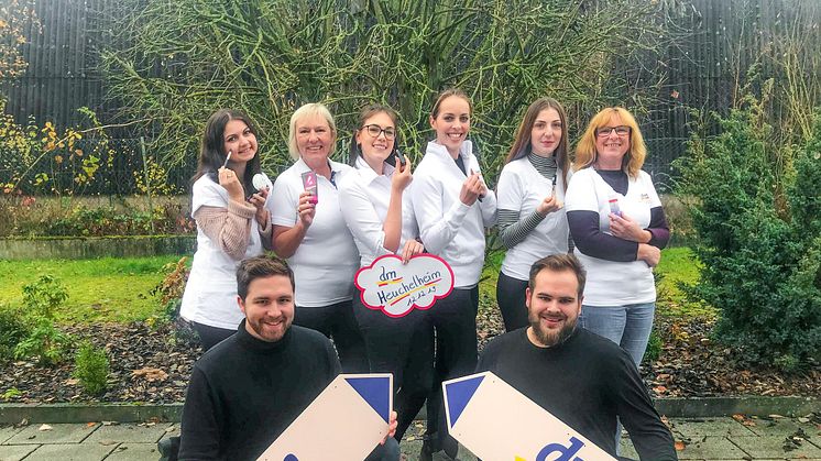 Das Team vom neuen dm-Markt in Heuchelheim freut sich auf die Eröffnung