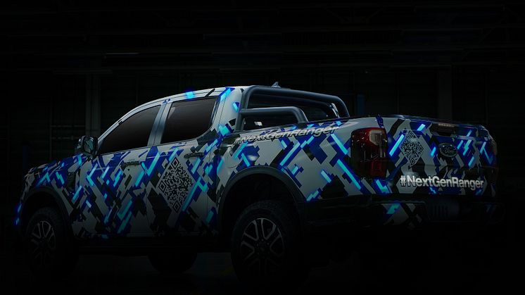 Optikai csalódás: hogyan terveztek a Ford dizájnerei olyan álcázó festést, ami segít elrejteni az új generációs Ranger formáit?