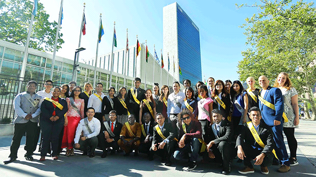 (Youth for Human Rights International) är ungdomsavdelningen i United for Human Rights, en global icke vinstdrivande organisation, grundad 2001 i Los Angeles
