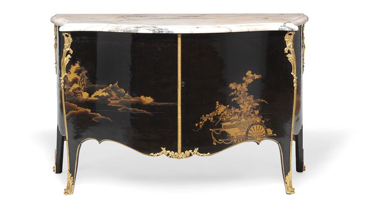 John Cobb, attributed: English George III commode (1765-70). Estimate: DKK 1.5 million / € 200,000. 