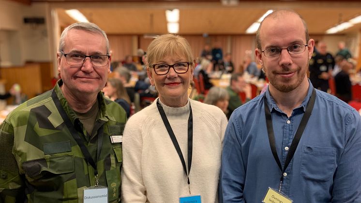 Mikael Lundin från Försvarsmakten, Annika Strand från Hedemora kommun och Alexander Helgesson från Länsstyrelsen var alla mycket nöjda med övningen. Foto: Länsstyrelsen i Dalarnas län. 