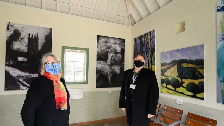 SCRP Community Rail Officer Sharon Gray and GTR Community Relations Manager Rob Whitehead visit the Penshurst Platform Gallery