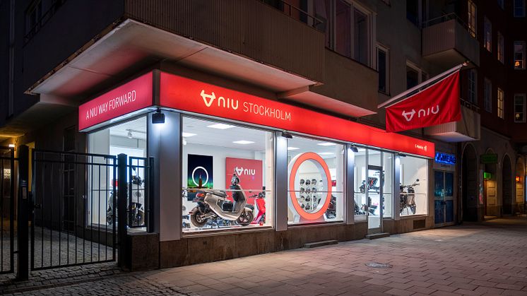 NIU öppnar världens första obemannade butik för personfordon – i Stockholm