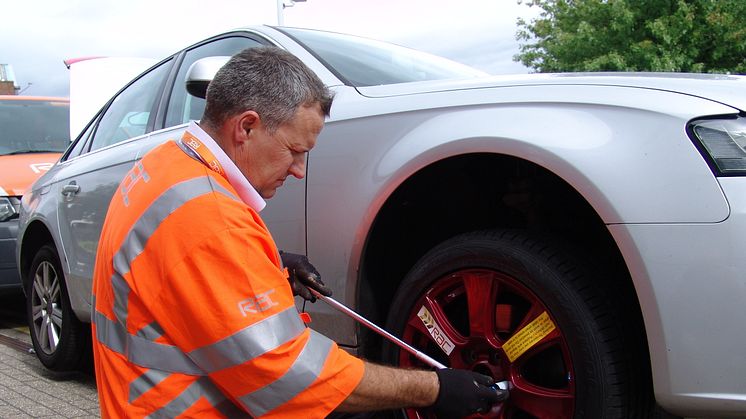 Company car drivers six times more likely to be stuck with no spare wheel