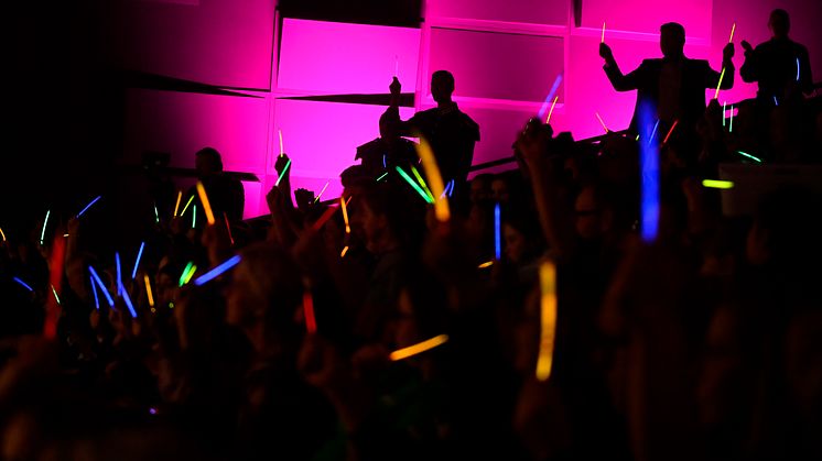 Glow sticks på festkonsert_nordvesten 2023 FW_72
