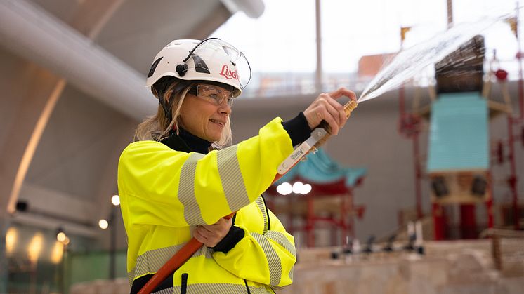 Marie Löwkrantz. projektledare för Liseberg Oceana Vattenvärld, var den första att vrida på kranen