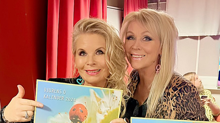 Lili & Susie med Djurens Ö:s kalender för 2024.