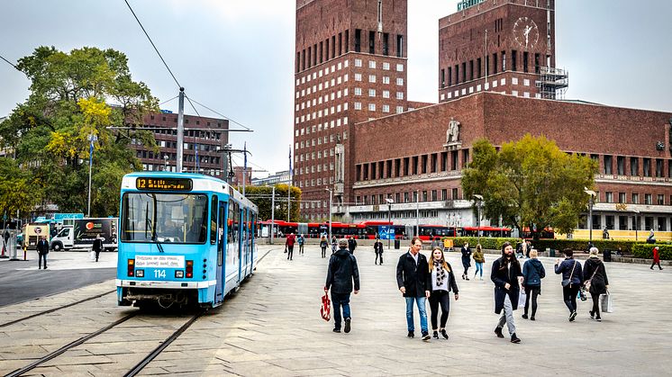 Det vil være stengt for trikk over Rådhusplassen og Aker Brygge i arbeidsperioden (foto Sporveien).