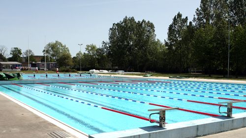 Tältet på Lindängsbadet nedmonterat