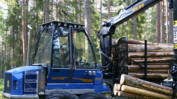 Effektivare skogsmaskiner krymper marknaden