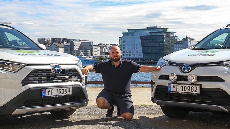 Første kunde i Bodø fikk levert nyheten RAV4 AWD