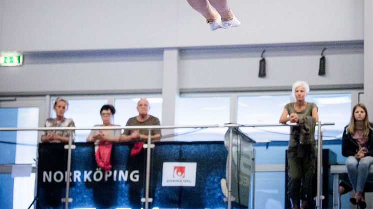 Stor spänning och fina utmärkelser under svenska mästerskapen i trampolin och DMT 2016