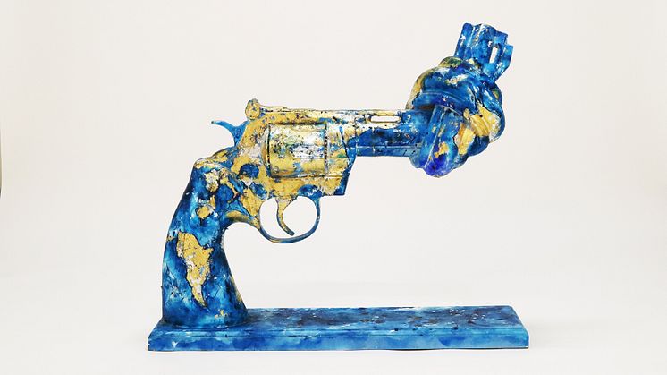 The Knotted Gun sculpture, named Ocean of Love 