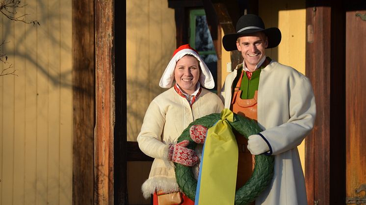 Kransmasen Victor och kranskullan Viktoria tar emot segrarna i TjejVasan och Vasaloppet 2015!