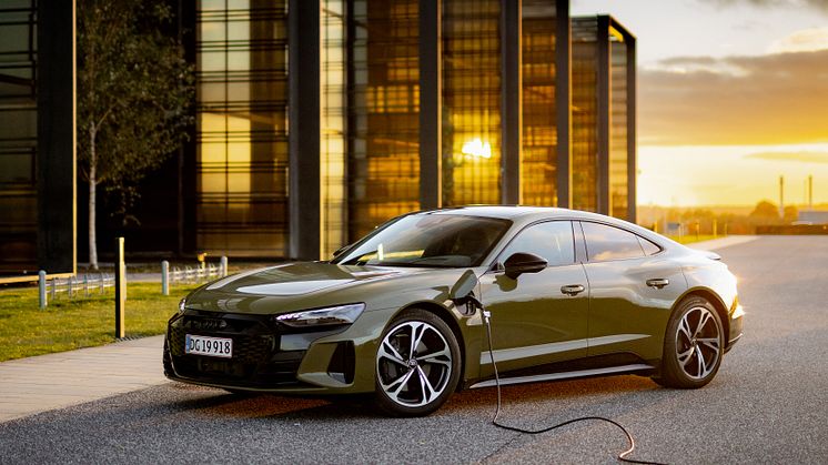 Audi e-tron GT quattro (Taktikgrøn metallak)