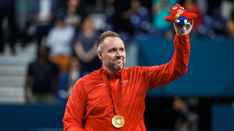 Bordtennisspiller Tommy Urhaug sikret Norge det første gullet i Paralympics Paris 2024. Copyright: NIF/Alexander Eriksson