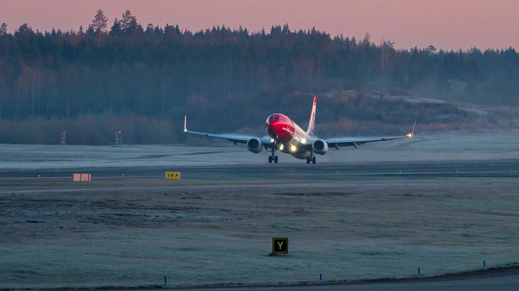 Norwegian Boeign 737 lähdössä