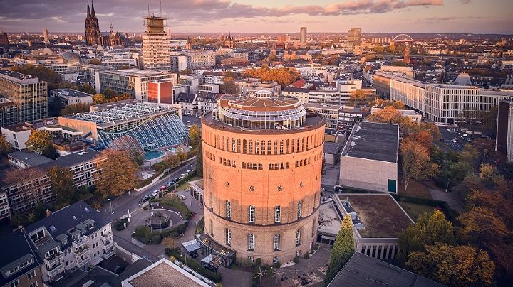 Die Baustoffbranche trifft sich 2024 im Wasserturm Hotel Cologne!