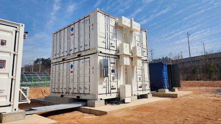 NGK_Installed NAS batteries at KEPCO demonstration test site