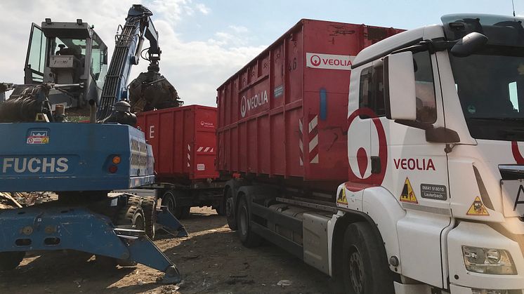 Veolia unterstützt die Aufräumarbeiten nach der Flutkatastrophe vor Ort in Ahrweiler