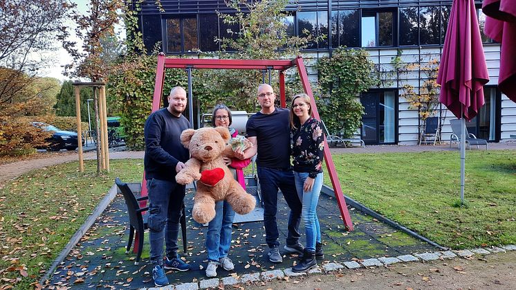 essica Böhm, André Böhm und Fabian Fuchs von JAF mit Kerstin Stadler (Bärenherz)