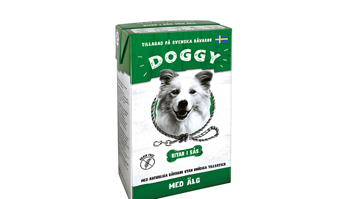 Svenskt, klimatsmart och naturliga råvaror – så stavas receptet när Doggy lanserar sitt nya våtfoder lagat på älgkött.