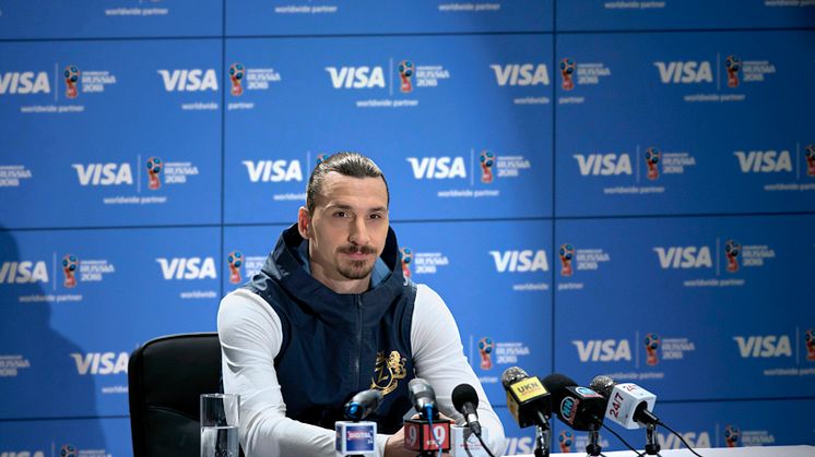 La star  internazionale di calcio Zlatan Ibrahimović annuncia il suo ritorno con Visa a FIFA World Cup Russia™ 2018 (Reuters)