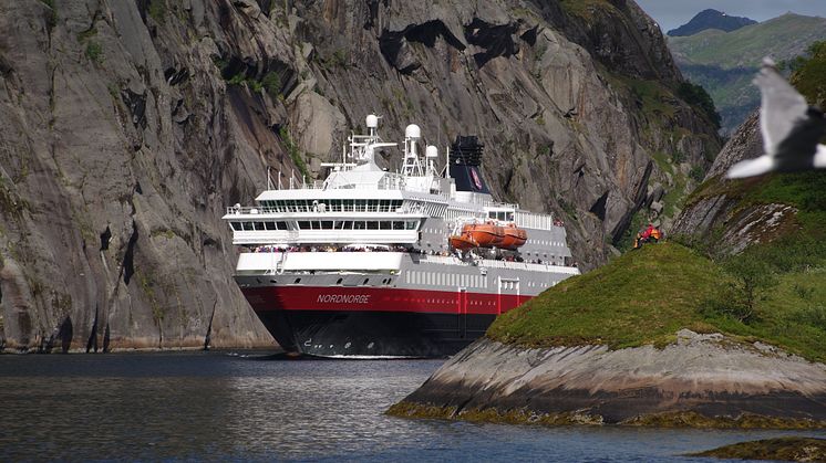 SATSER PÅ NORGE: MS Nordnorge er ett av de syv skipene som skal seile for Hurtigruten Norge mellom Bergen og Kirkenes fra 2021. Foto: ULF HANSSON/Hurtigruten