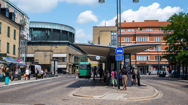 Den 20 augusti försvinner bussarna från Botulfsplatsen. Därefter ska platsen omvandlas och ge plats för nya verksamheter för unga och gamla lundabor och besökare.